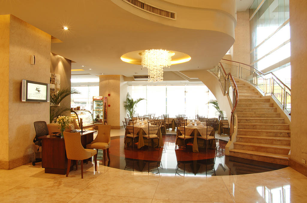 Lancaster Hotel Manila Exterior photo